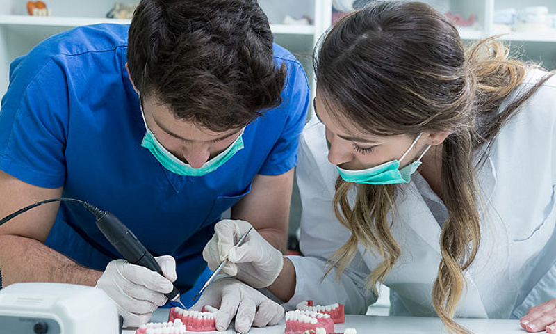 Чему и где может научиться стоматолог в июне 2021 года?