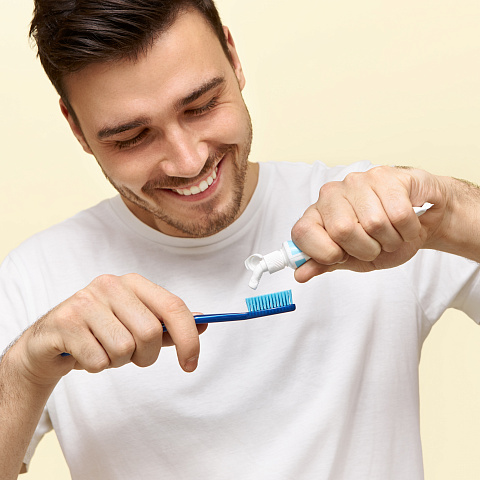  Сколько раз в день нужно чистить зубы?